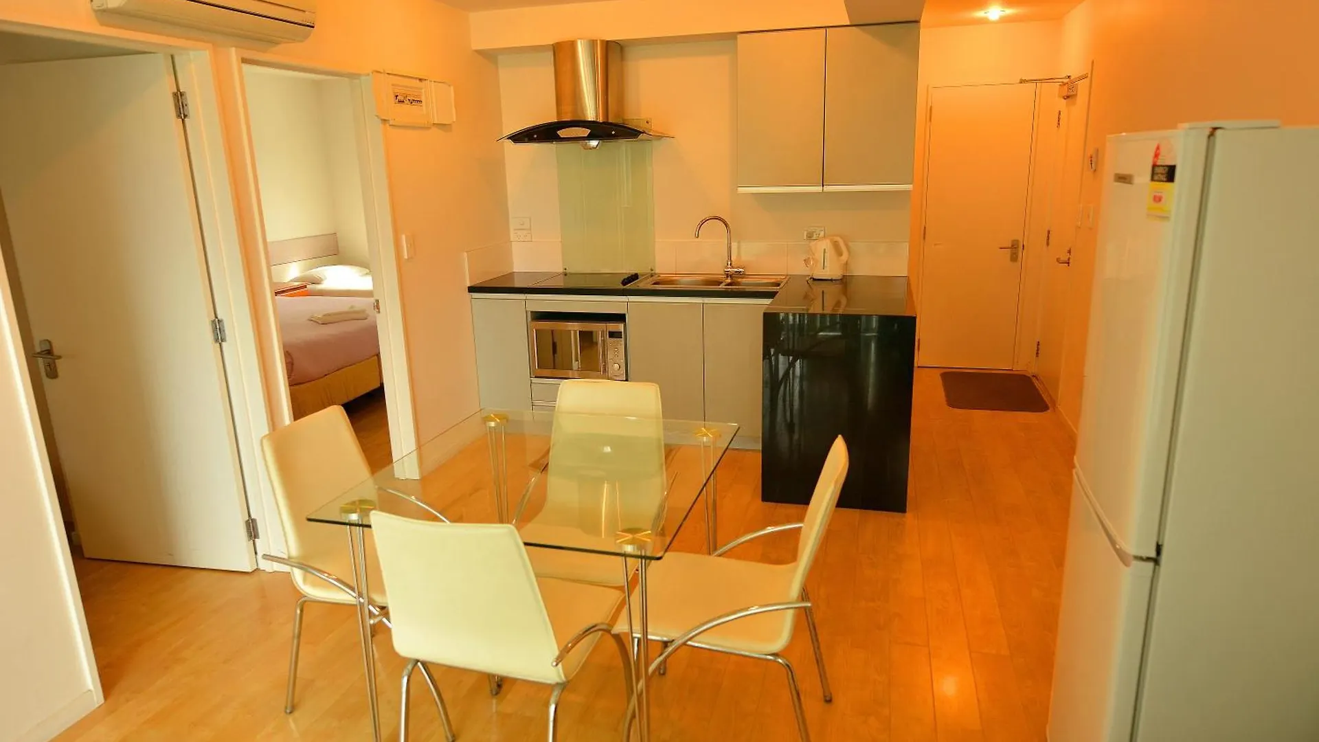 Beachlife Apartments Christchurch Aparthotel